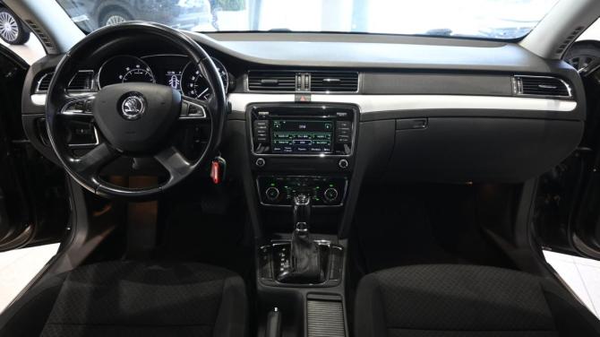 Skoda Superb II Рестайлинг с пробегом 2013 года, цена 1 450 000 рублей, 131371 км, универсал, Автокод Объявления
