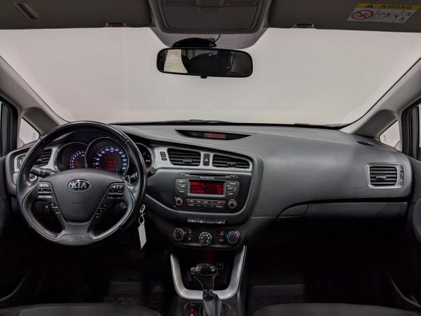 Kia Ceed II с пробегом 2014 года, цена 1 470 000 рублей, 57946 км, универсал, Автокод Объявления