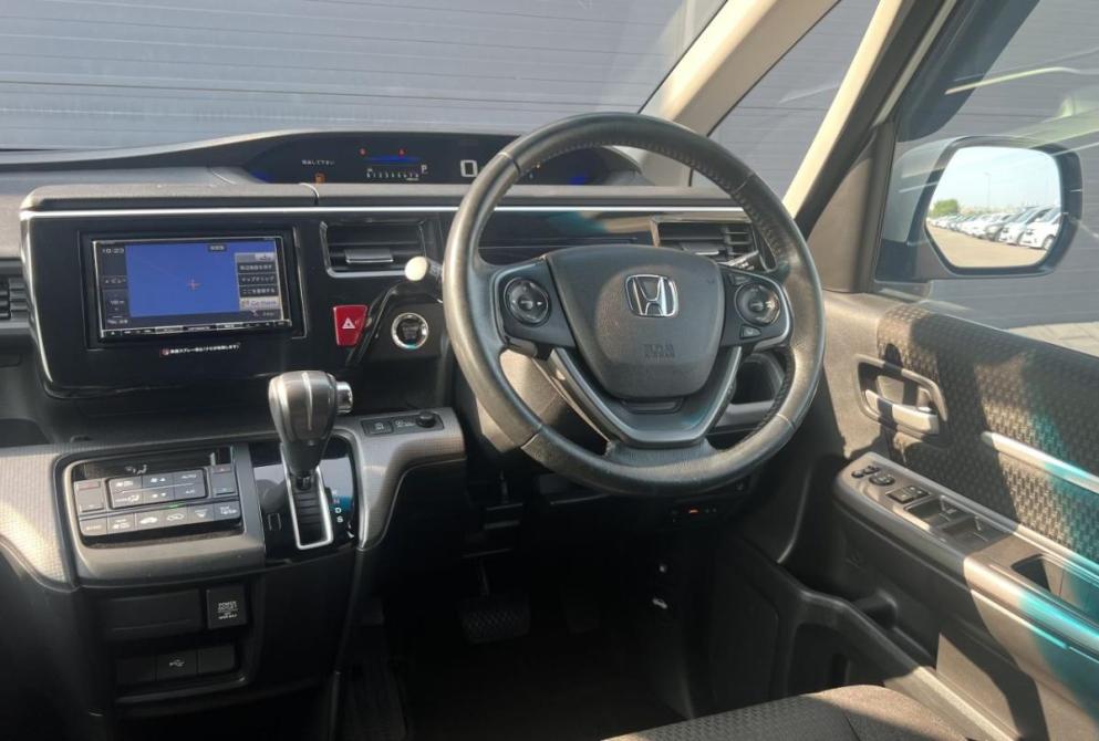 Honda Stepwgn V Рестайлинг Красноярск  - изображение 17
