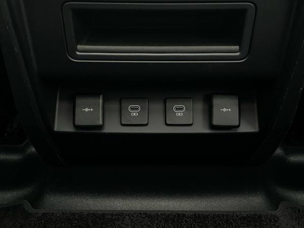 Land Rover Defender II с пробегом 2021 года, цена 5 797 000 рублей, 153382 км, внедорожник, Автокод Объявления