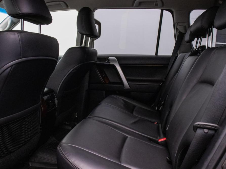Toyota Land Cruiser Prado 150 Series Рестайлинг 1 Москва  - изображение 12