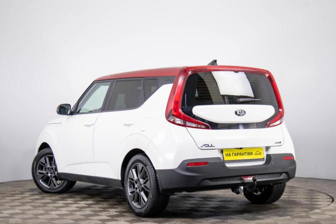 Kia Soul III с пробегом 2020 года, цена 1 799 000 рублей, 63202 км, хэтчбек, Автокод Объявления