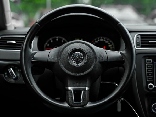 Volkswagen Jetta VI с пробегом 2013 года, цена 1 030 000 рублей, 143159 км, седан, Автокод Объявления