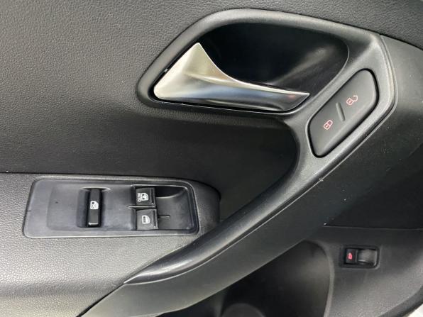 Volkswagen Polo V с пробегом 2010 года, цена 550 000 рублей, 210000 км, седан, Автокод Объявления