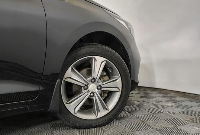 Hyundai Solaris I Рестайлинг с пробегом 2017 года, цена 1 349 000 рублей, 109222 км, седан, Автокод Объявления