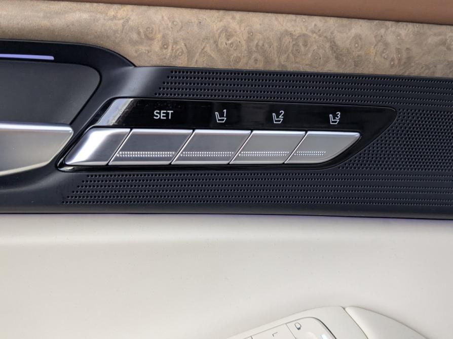 Genesis G90 I Рестайлинг Москва  - изображение 26