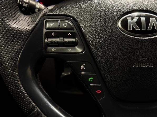 Kia Ceed II с пробегом 2013 года, цена 880 000 рублей, 210401 км, хэтчбек, Автокод Объявления