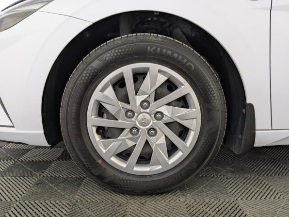Hyundai Elantra VII (CN7) с пробегом 2022 года, цена 2 190 000 рублей, 29216 км, седан, Автокод Объявления