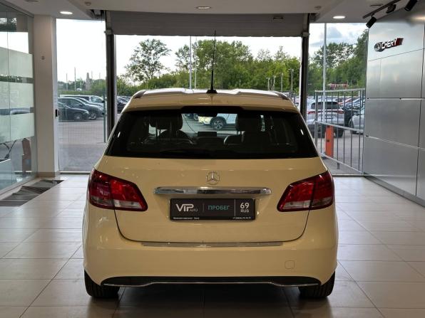 Mercedes-Benz B-Класс II (W246) Рестайлинг с пробегом 2017 года, цена 1 575 000 рублей, 136170 км, хэтчбек, Автокод Объявления