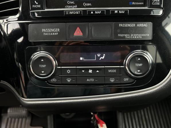 Mitsubishi Outlander III Рестайлинг 2 с пробегом 2016 года, цена 1 790 000 рублей, 157682 км, внедорожник, Автокод Объявления