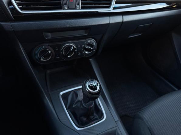 Mazda 3 III (BM) с пробегом 2015 года, цена 1 270 000 рублей, 231433 км, седан, Автокод Объявления