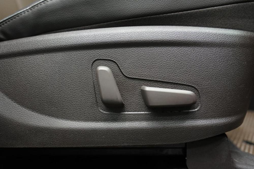 Hyundai Santa Fe IV Рестайлинг Крым  - изображение 33