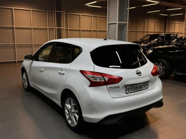 Nissan Tiida II с пробегом 2015 года, цена 977 000 рублей, 171000 км, хэтчбек, Автокод Объявления