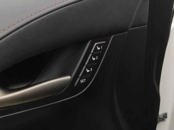 Lexus LX III Рестайлинг 2 с пробегом 2020 года, цена 9 020 000 рублей, 111230 км, внедорожник, Автокод Объявления