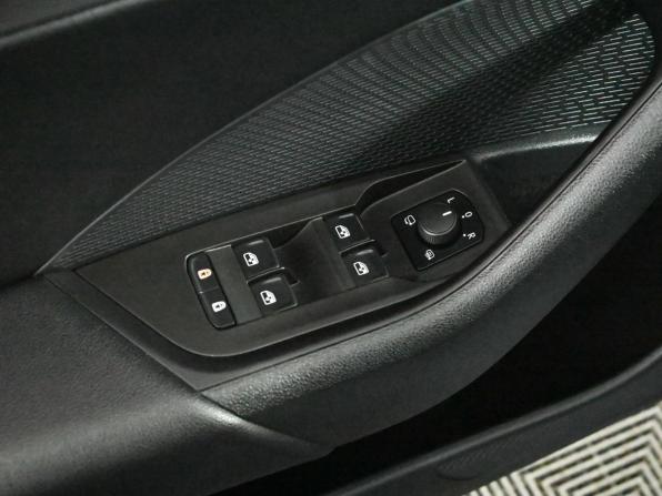 Skoda Octavia IV (A8) с пробегом 2021 года, цена 2 550 000 рублей, 28610 км, лифтбек, Автокод Объявления