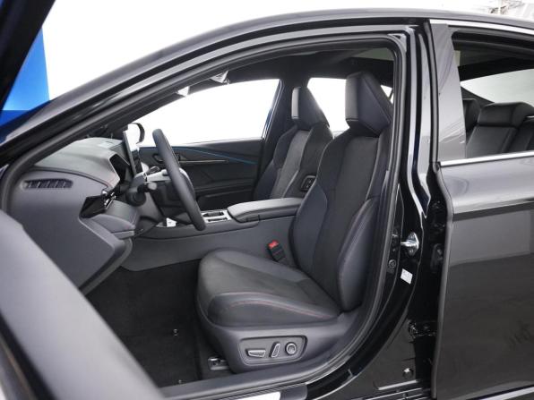 Toyota Camry IX (XV80) China Market Рестайлинг с пробегом 2026 года, цена 4 738 888 рублей, 13 км, седан, Автокод Объявления