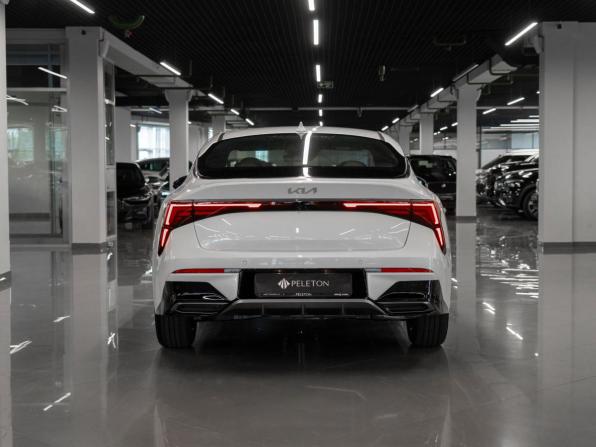 Kia K5 III Рестайлинг с пробегом 2026 года, цена 4 700 000 рублей, 11 км, седан, Автокод Объявления