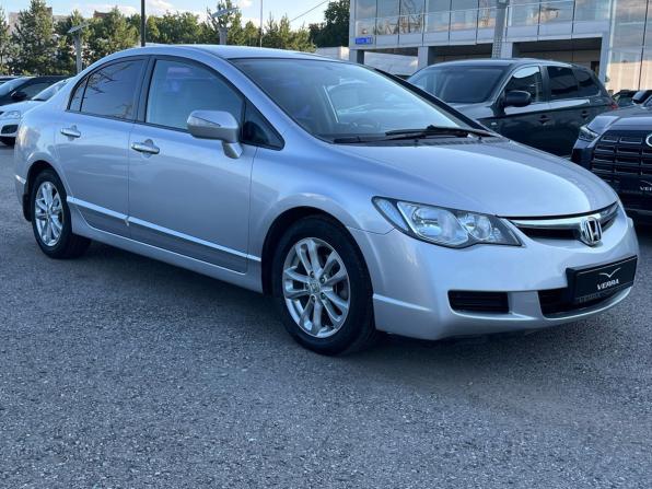 Honda Civic VIII с пробегом 2007 года, цена 690 000 рублей, 267887 км, седан, Автокод Объявления