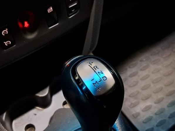 Renault Logan II с пробегом 2018 года, цена 635 000 рублей, 184430 км, седан, Автокод Объявления