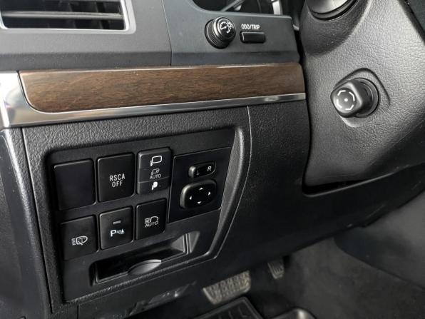 Toyota Land Cruiser 200 Series Рестайлинг 2 с пробегом 2020 года, цена 7 580 000 рублей, 136625 км, внедорожник, Автокод Объявления