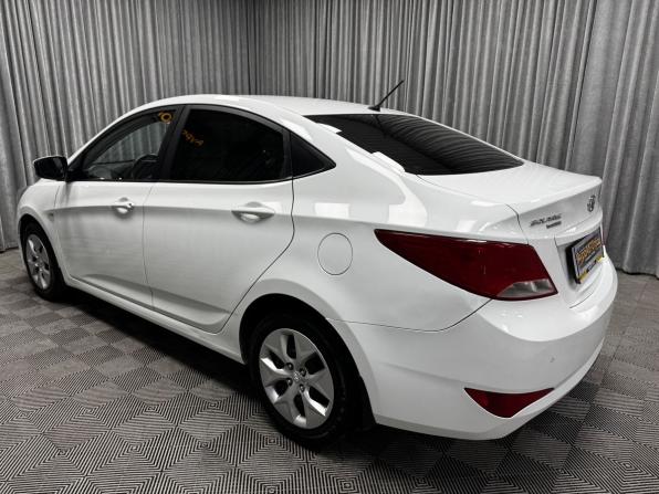 Hyundai Solaris I Рестайлинг с пробегом 2016 года, цена 850 000 рублей, 255517 км, седан, Автокод Объявления