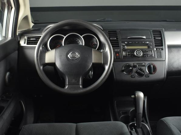 Nissan Tiida I Рестайлинг с пробегом 2011 года, цена 779 999 рублей, 187100 км, хэтчбек, Автокод Объявления