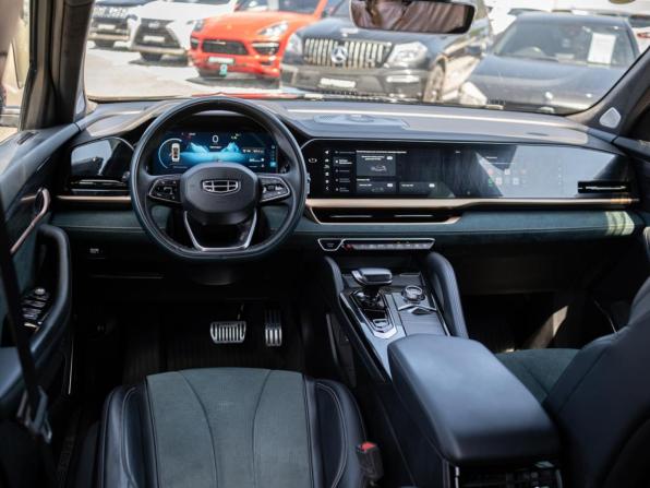 Geely Monjaro I с пробегом 2023 года, цена 2 955 000 рублей, 54984 км, внедорожник, Автокод Объявления