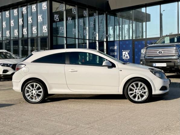 Opel Astra H Рестайлинг с пробегом 2010 года, цена 535 000 рублей, 207000 км, хэтчбек, Автокод Объявления