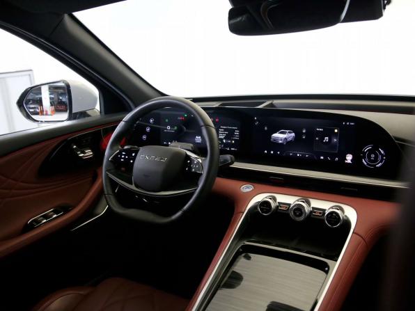 Exeed RX с пробегом 2023 года, цена 2 890 000 рублей, 41000 км, внедорожник, Автокод Объявления