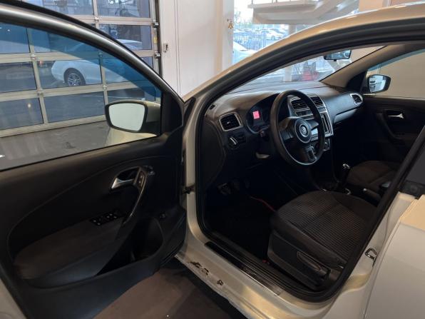 Volkswagen Polo V с пробегом 2011 года, цена 575 000 рублей, 239910 км, седан, Автокод Объявления