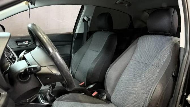 Hyundai Solaris II с пробегом 2019 года, цена 1 199 000 рублей, 148000 км, седан, Автокод Объявления