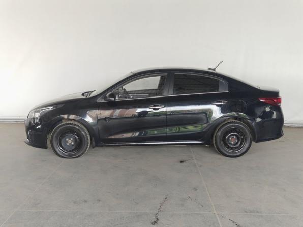 Kia Rio IV Рестайлинг с пробегом 2021 года, цена 1 379 000 рублей, 122960 км, седан, Автокод Объявления