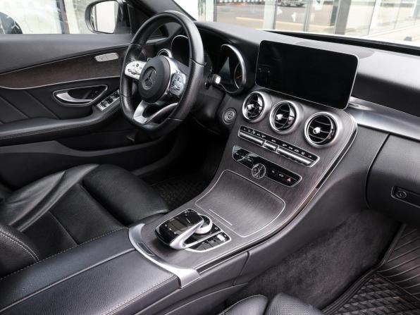 Mercedes-Benz C-Класс IV (W205) Рестайлинг с пробегом 2018 года, цена 2 949 000 рублей, 115689 км, седан, Автокод Объявления