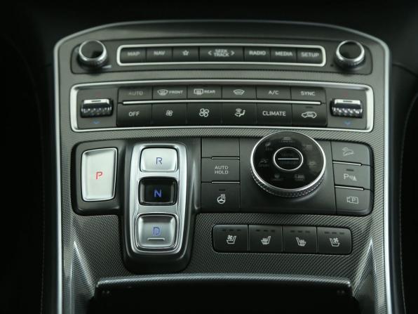 Hyundai Santa Fe IV Рестайлинг с пробегом 2022 года, цена 3 550 000 рублей, 85500 км, внедорожник, Автокод Объявления