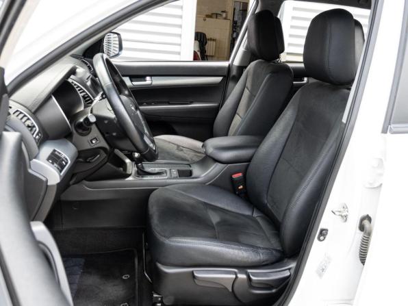 Kia Sorento II Рестайлинг с пробегом 2015 года, цена 1 920 000 рублей, 132503 км, внедорожник, Автокод Объявления