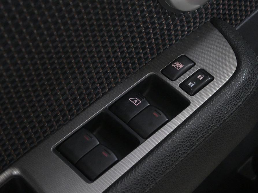 Nissan Tiida I Рестайлинг Москва  - изображение 15
