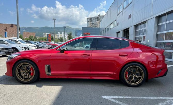 Kia Stinger I с пробегом 2017 года, цена 3 000 000 рублей, 70000 км, лифтбек, Автокод Объявления