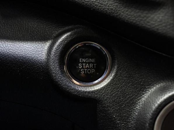 Toyota Highlander II (XU40) Рестайлинг с пробегом 2011 года, цена 2 199 000 рублей, 276290 км, внедорожник, Автокод Объявления