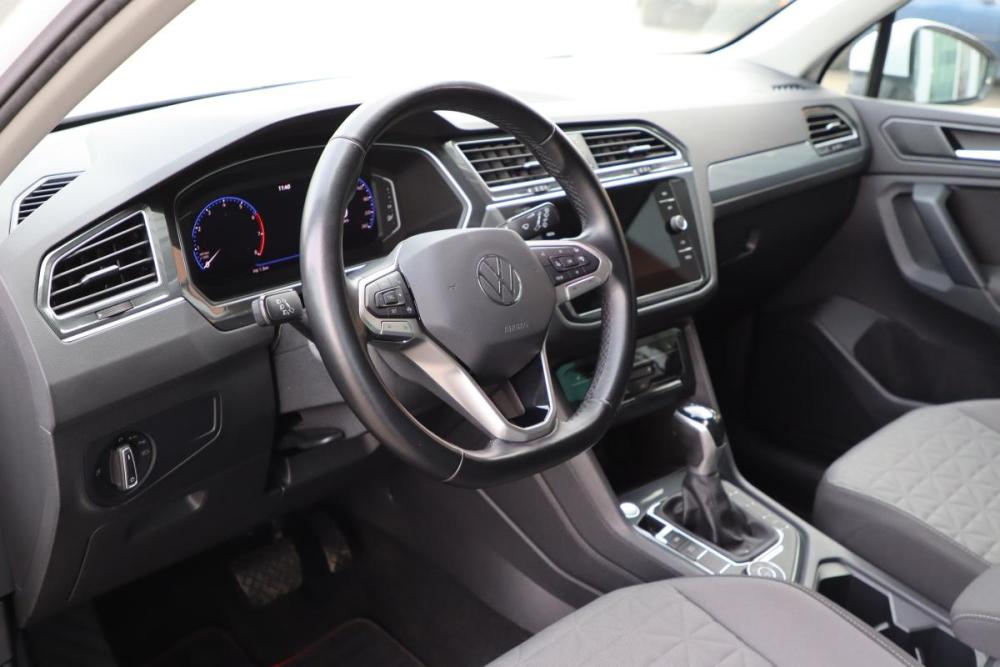 Volkswagen Tiguan II Рестайлинг Санкт-Петербург  - изображение 12