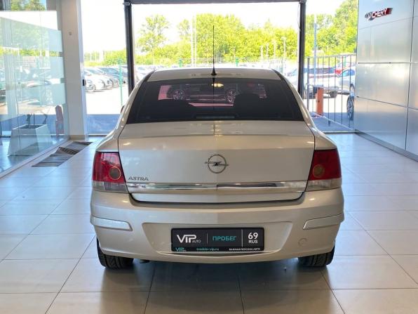 Opel Astra H Рестайлинг с пробегом 2012 года, цена 535 000 рублей, 177212 км, седан, Автокод Объявления