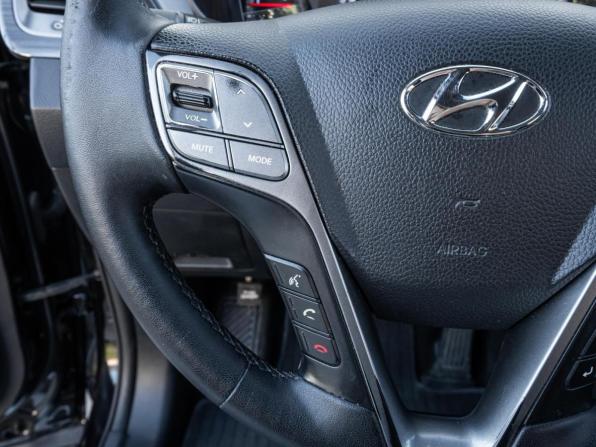 Hyundai Santa Fe III с пробегом 2013 года, цена 1 472 000 рублей, 215731 км, внедорожник, Автокод Объявления