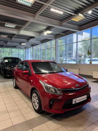 Kia Rio III Рестайлинг с пробегом 2017 года, цена 889 000 рублей, 118931 км, седан, Автокод Объявления