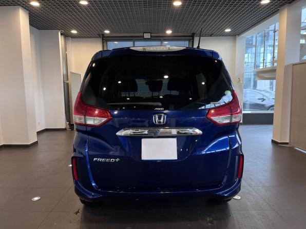 Honda Freed II с пробегом 2018 года, цена 1 300 000 рублей, 213246 км, компактвэн, Автокод Объявления