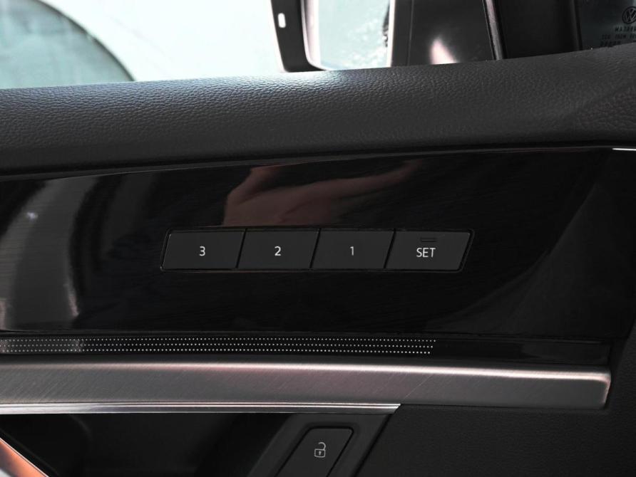 Volkswagen Touareg III Ростов-на-Дону  - изображение 19