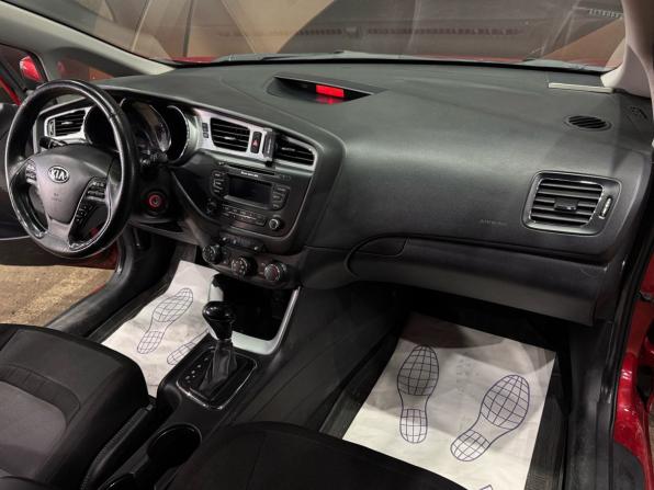 Kia Ceed II с пробегом 2012 года, цена 779 000 рублей, 218000 км, хэтчбек, Автокод Объявления