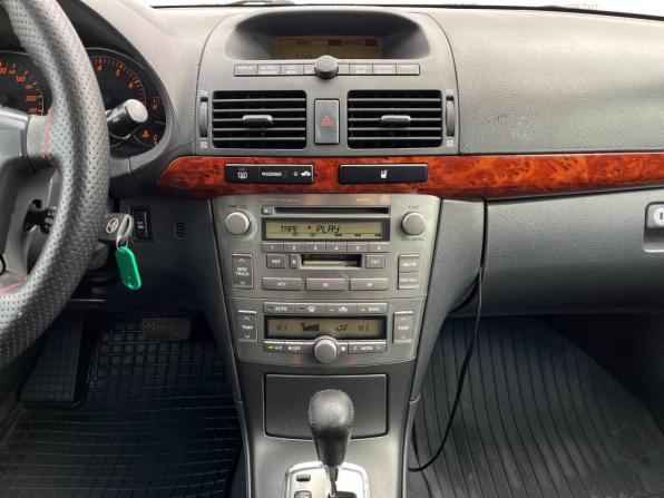 Toyota Avensis II с пробегом 2005 года, цена 675 000 рублей, 209550 км, седан, Автокод Объявления