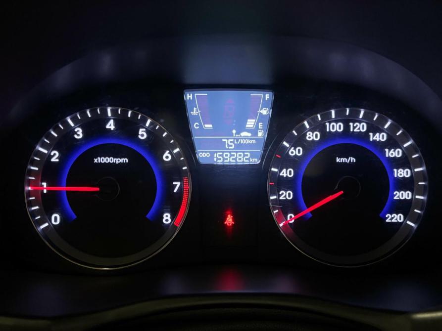 Hyundai Solaris I Екатеринбург  - изображение 17
