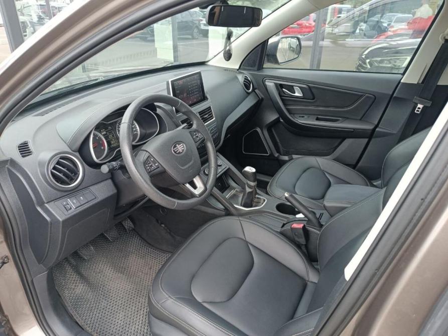 FAW Besturn X40 I Оренбург  - изображение 10