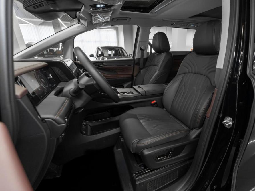 GAC Trumpchi M8 II Москва  - изображение 12