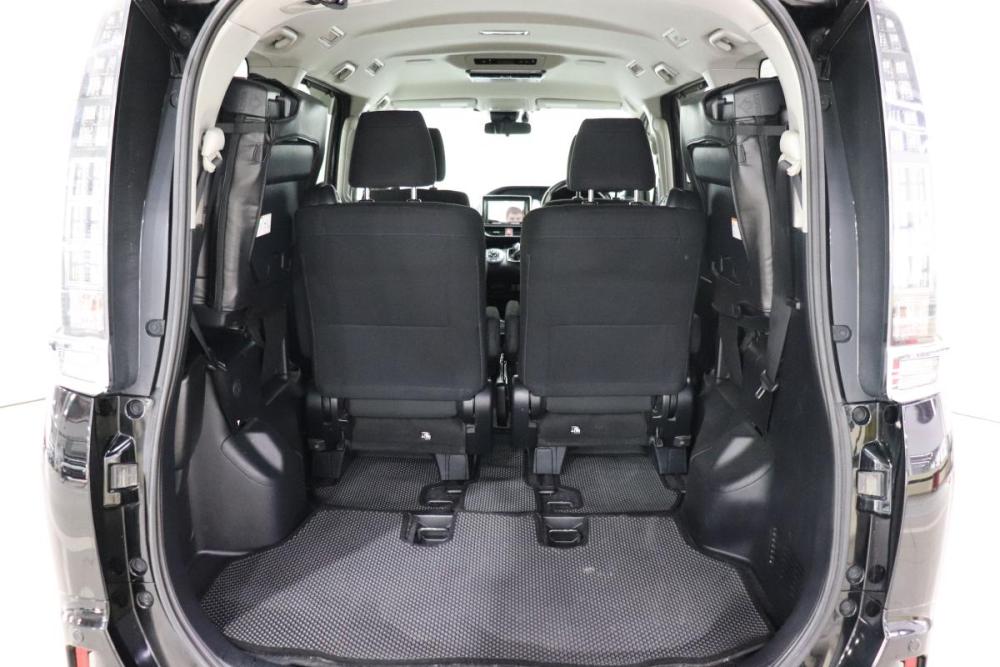 Toyota Voxy III (R80) Иркутск  - изображение 11